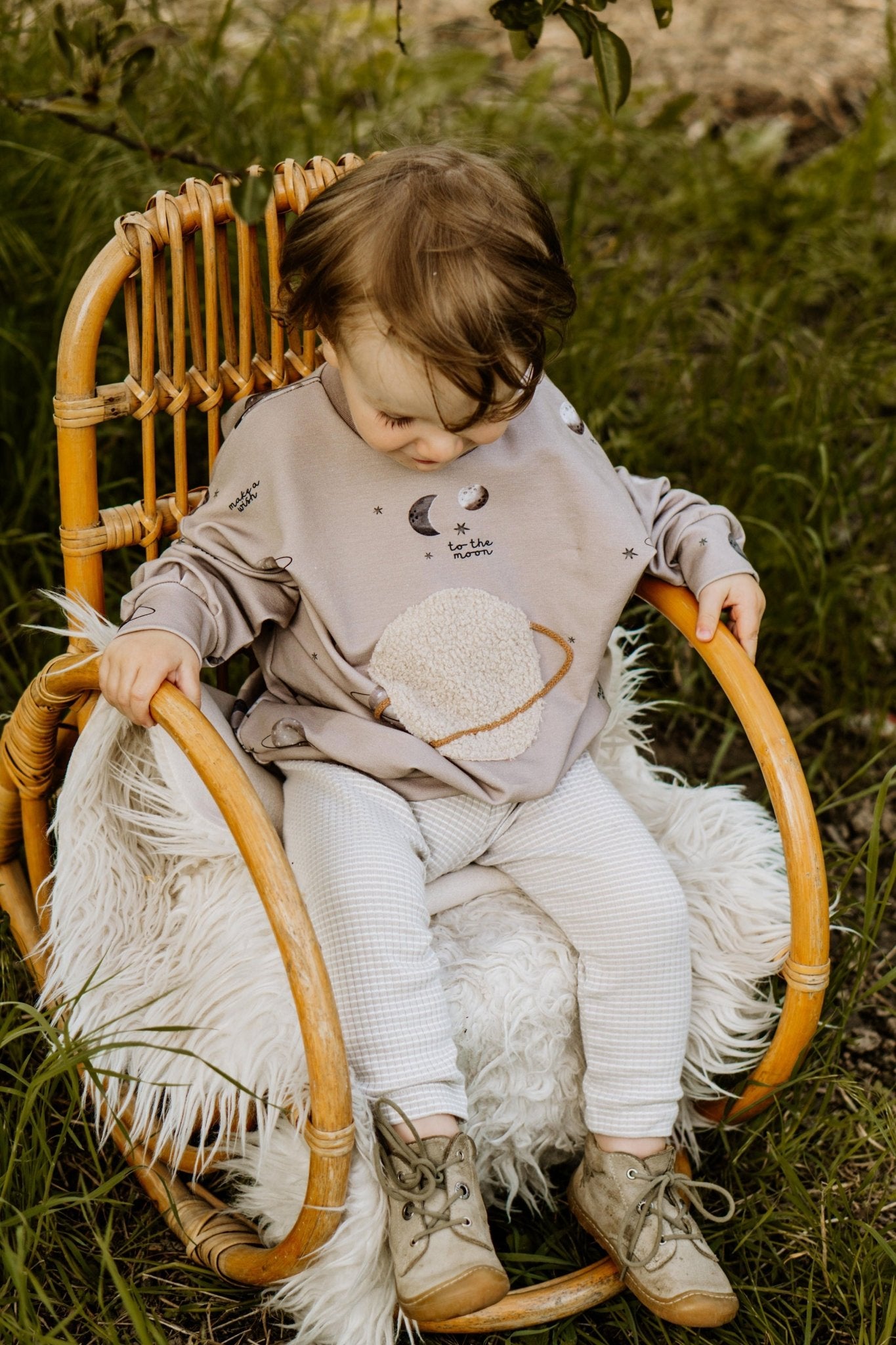 Oversized Sweater Mond - Loewenknopf