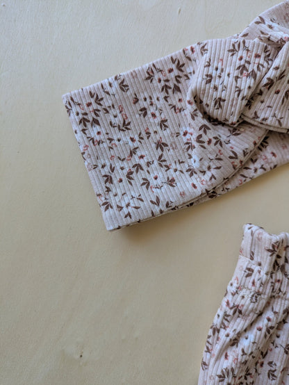 Haarband für Kinder aus Rib - Stoff in rosa Blumenprint – weich, dehnbar & super angenehm - Loewenknopf