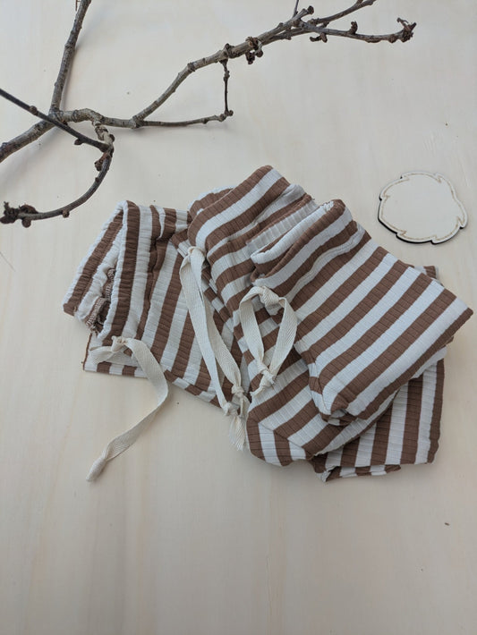 Hose gestreift - Loewenknopf