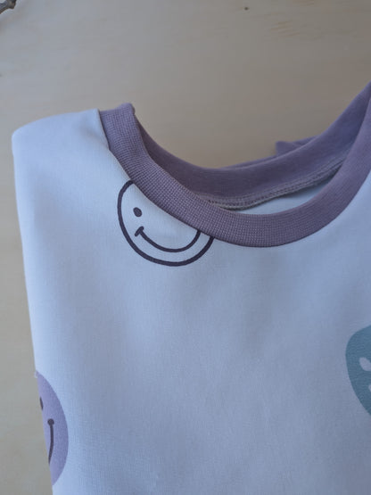 Oversized Sweater Smiley's