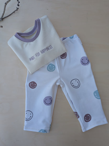 Bequeme, selbstgenähte Smiley Hose in weichem French Terry
